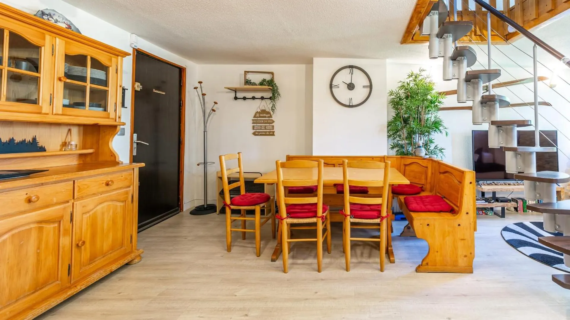Apartment Lodge Et Castle Annecy France